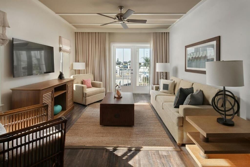 Photo of Livingroom in Holmes Beach