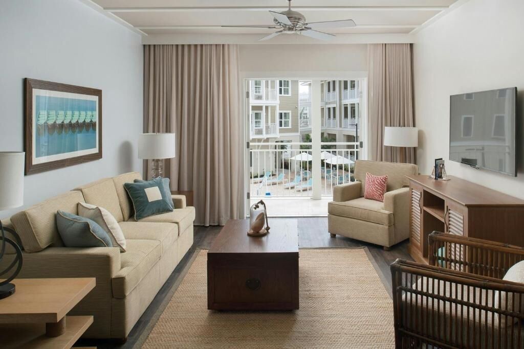 Photo of Livingroom in Holmes Beach