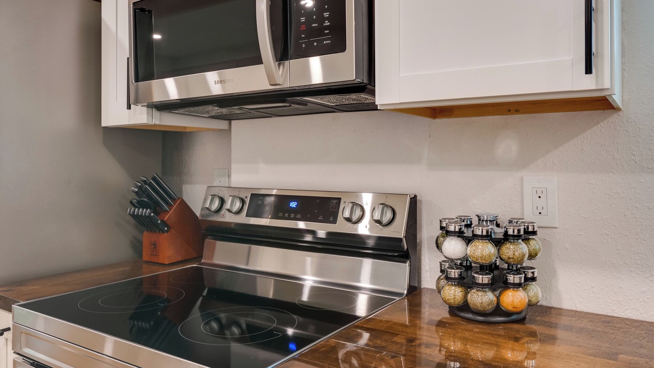 Photo of Kitchen in Harbor Hills Of Palm Harbor