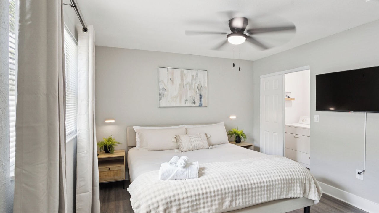 Photo of Bedroom in Trailer Estates