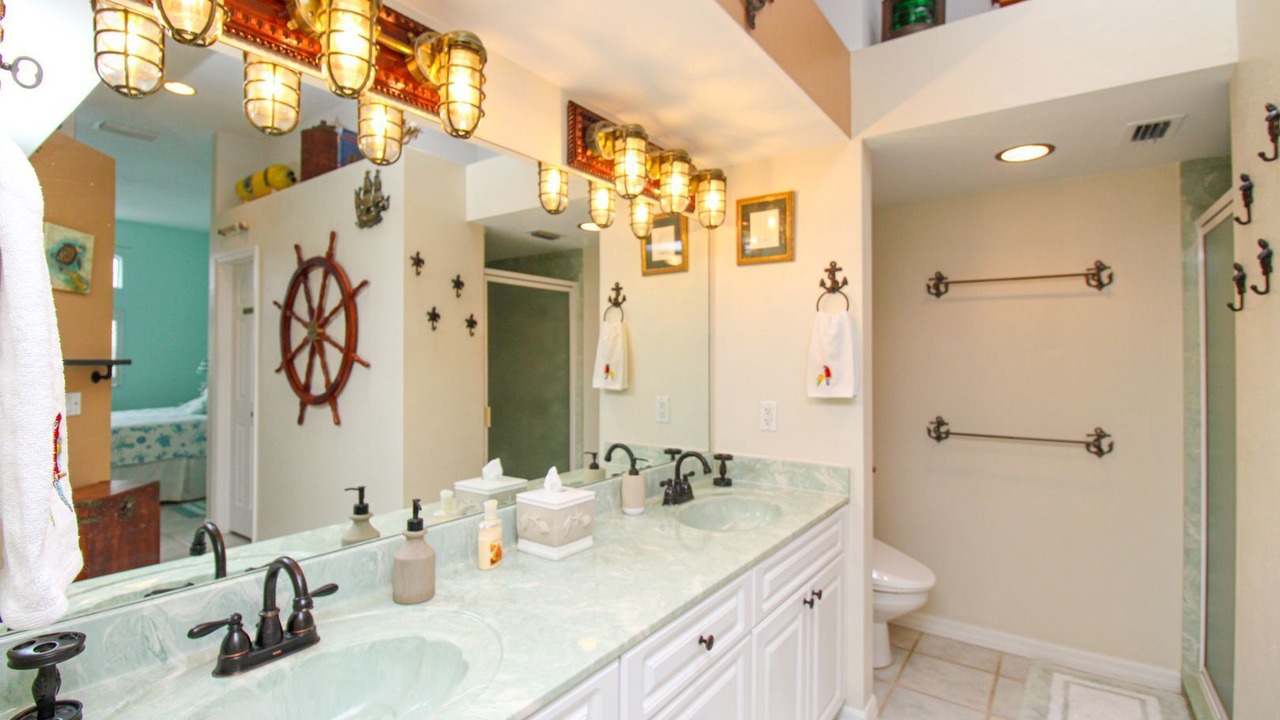 Photo of Bathroom in Naples