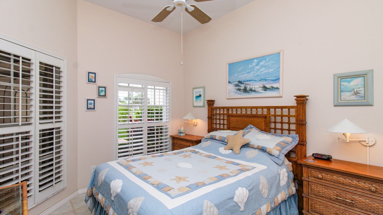 Photo of Bedroom in Naples
