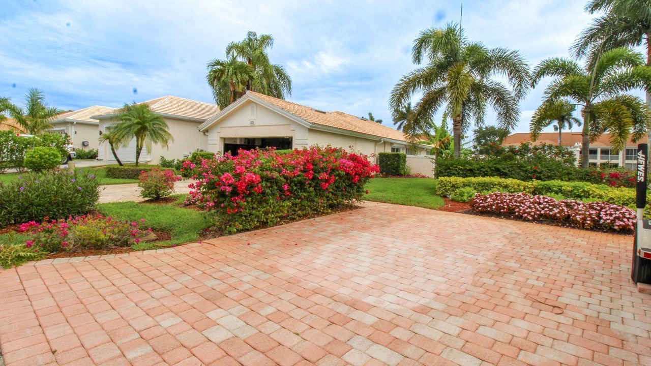 Photo of Outdoor in Naples