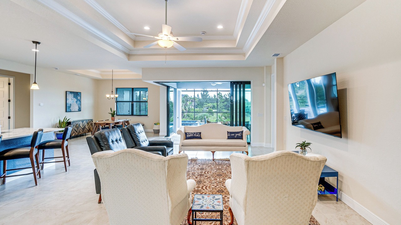Photo of Livingroom in South Gulf Cove