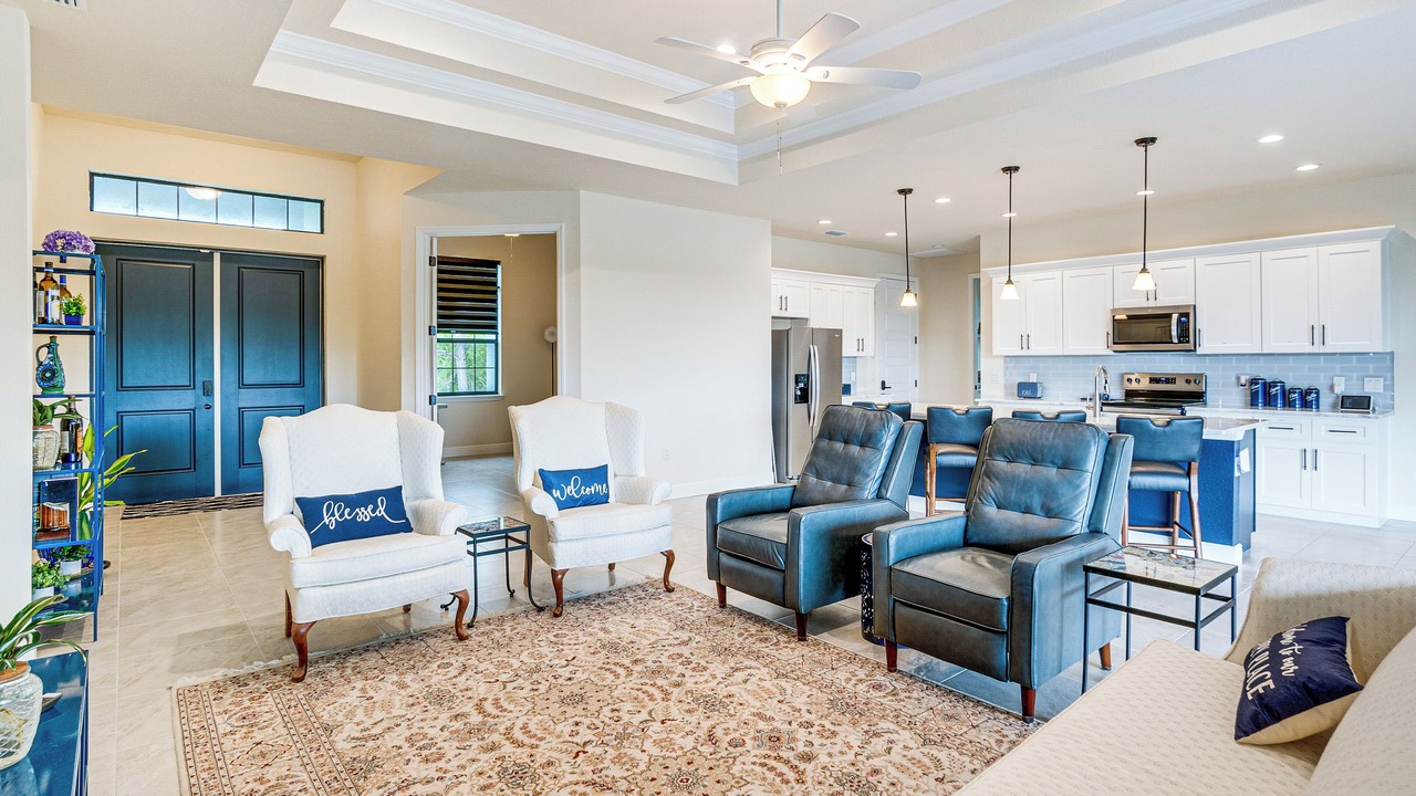 Photo of Livingroom in South Gulf Cove