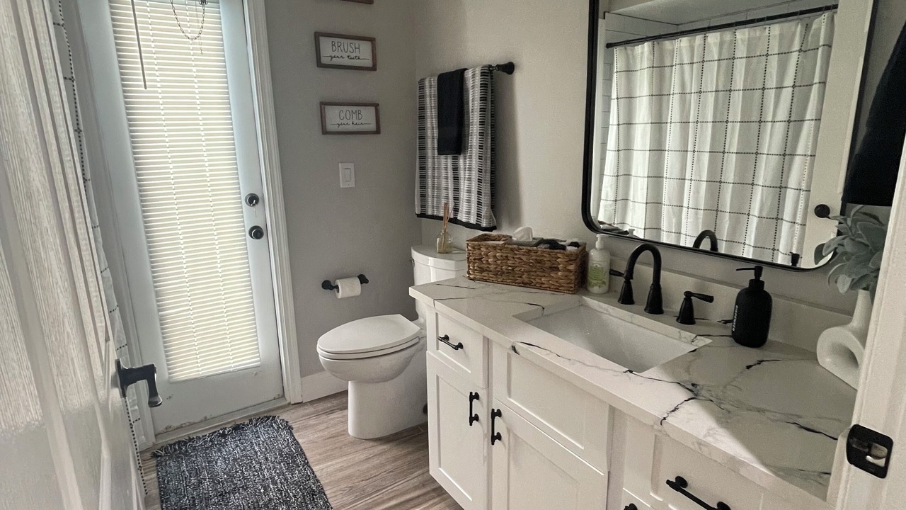 Photo of Bathroom in Riverview