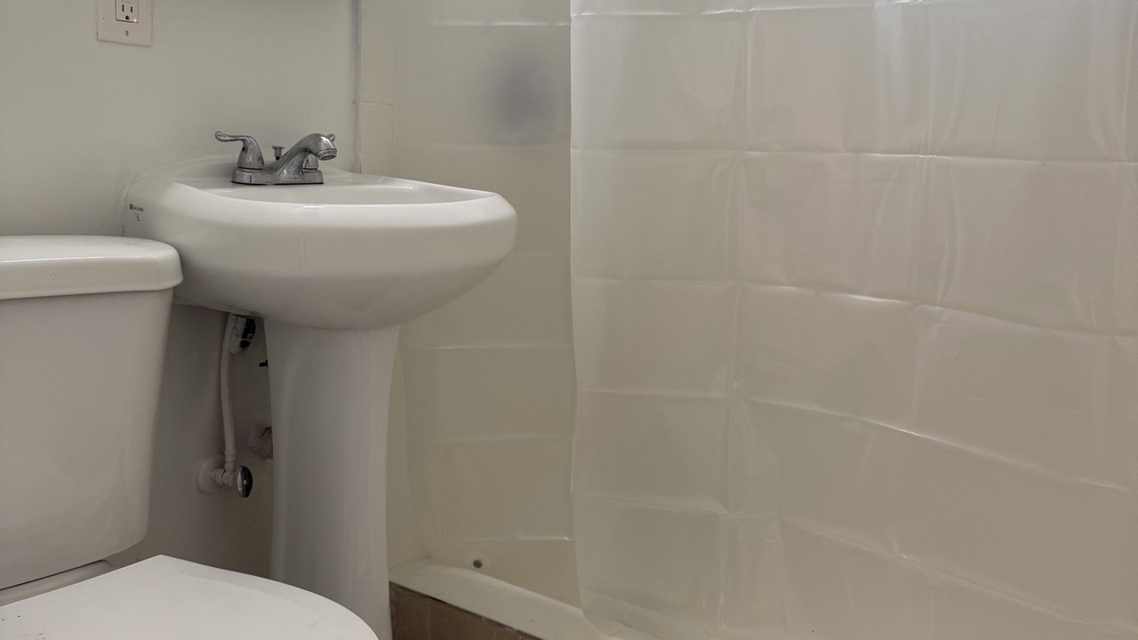 Photo of Bathroom in Pinewood