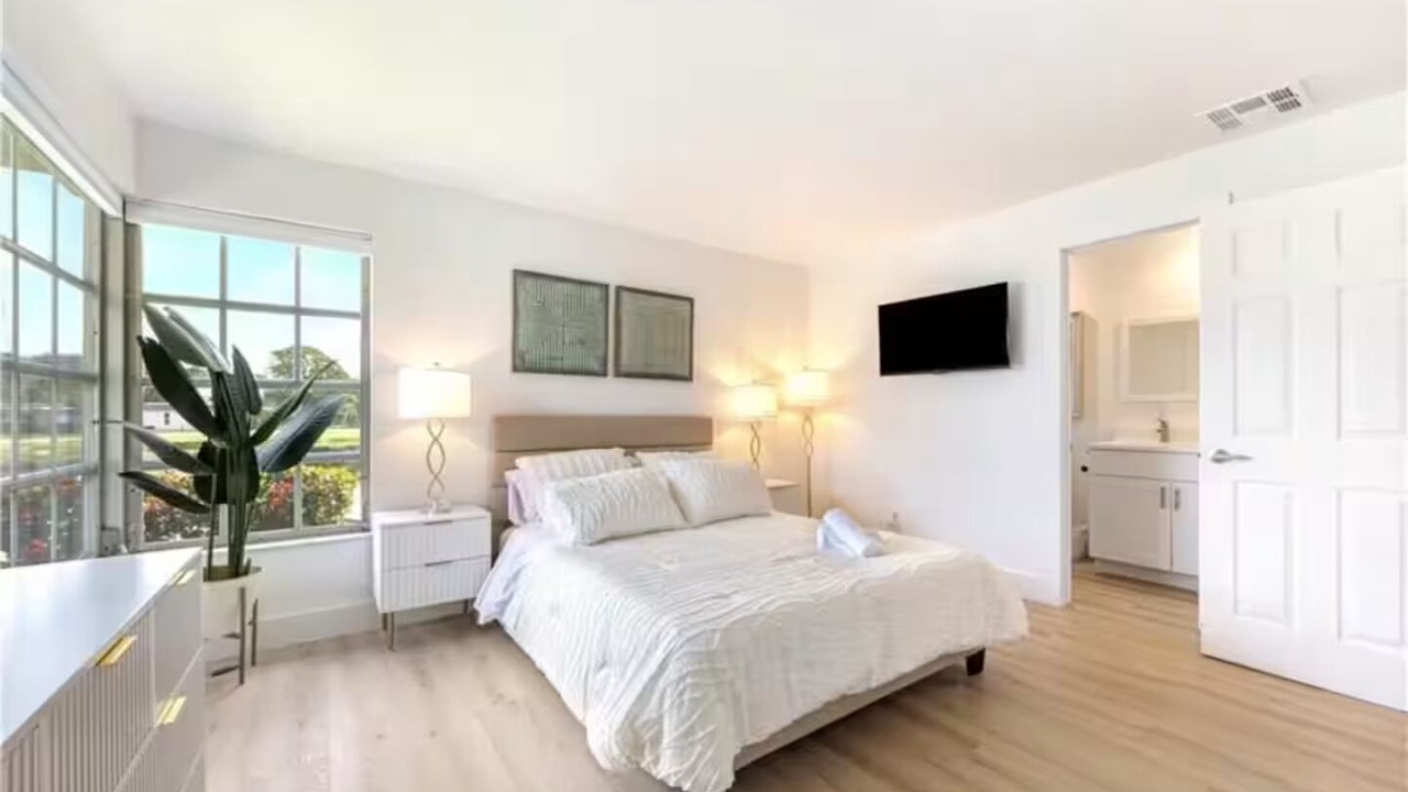 Photo of Bedroom in East Naples