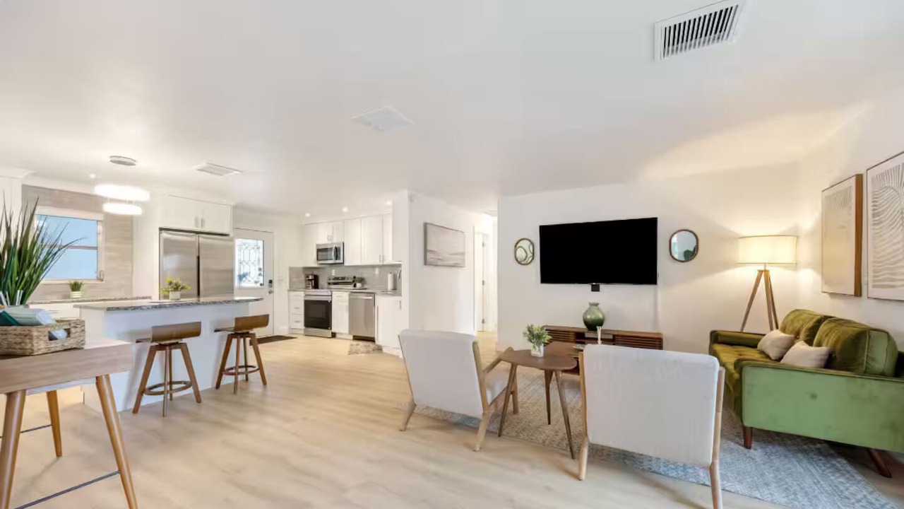 Photo of Livingroom in East Naples