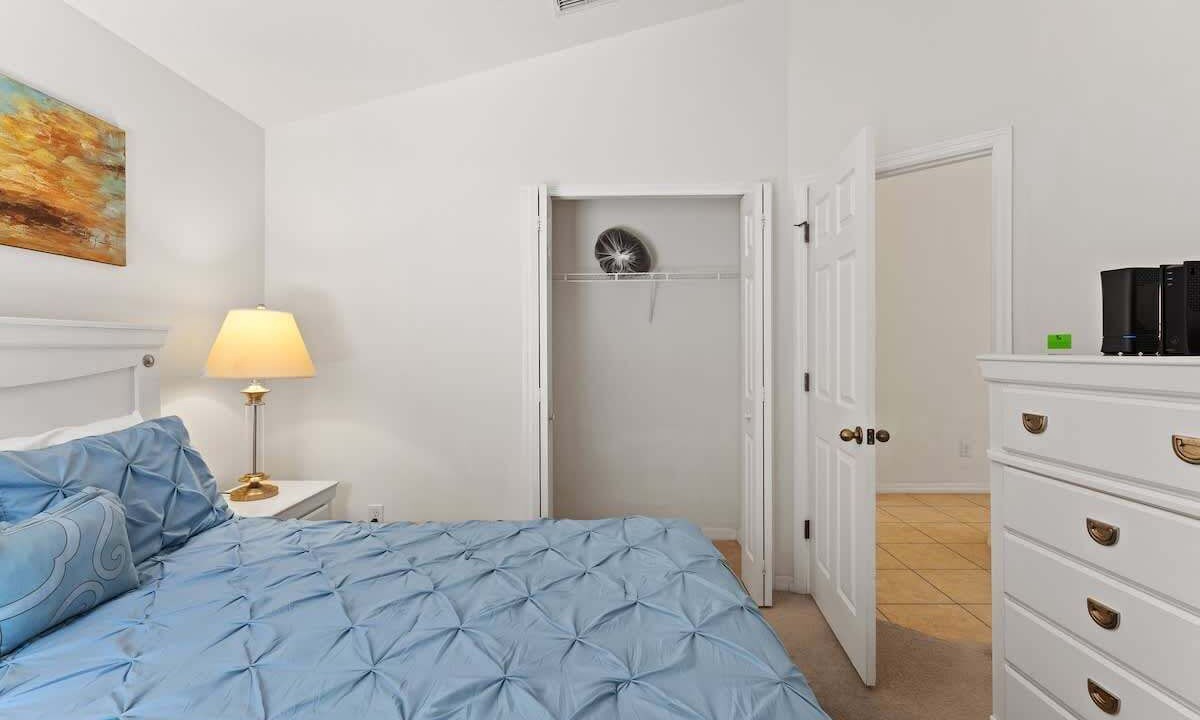 Photo of Bedroom in Veranda Palms