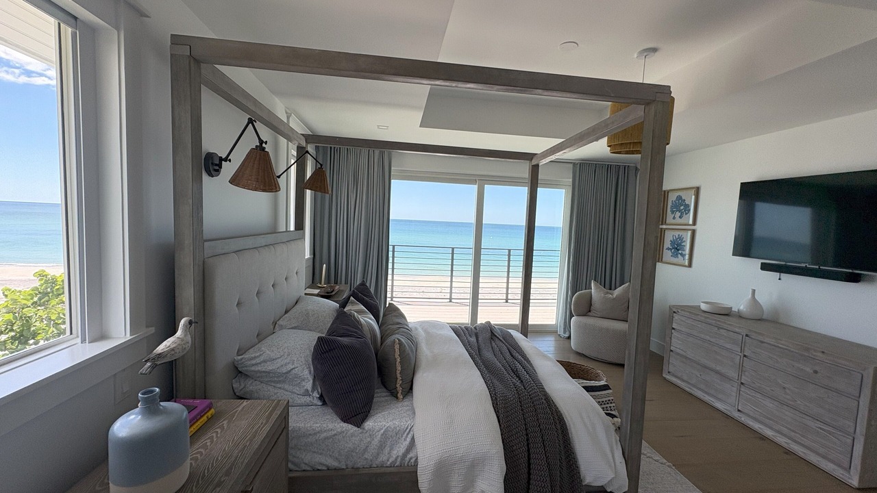 Photo of Bedroom in Palm Island