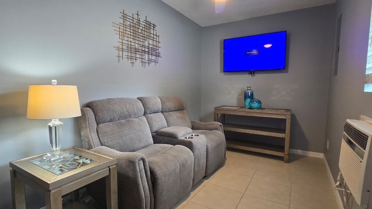 Photo of Livingroom in Creekside