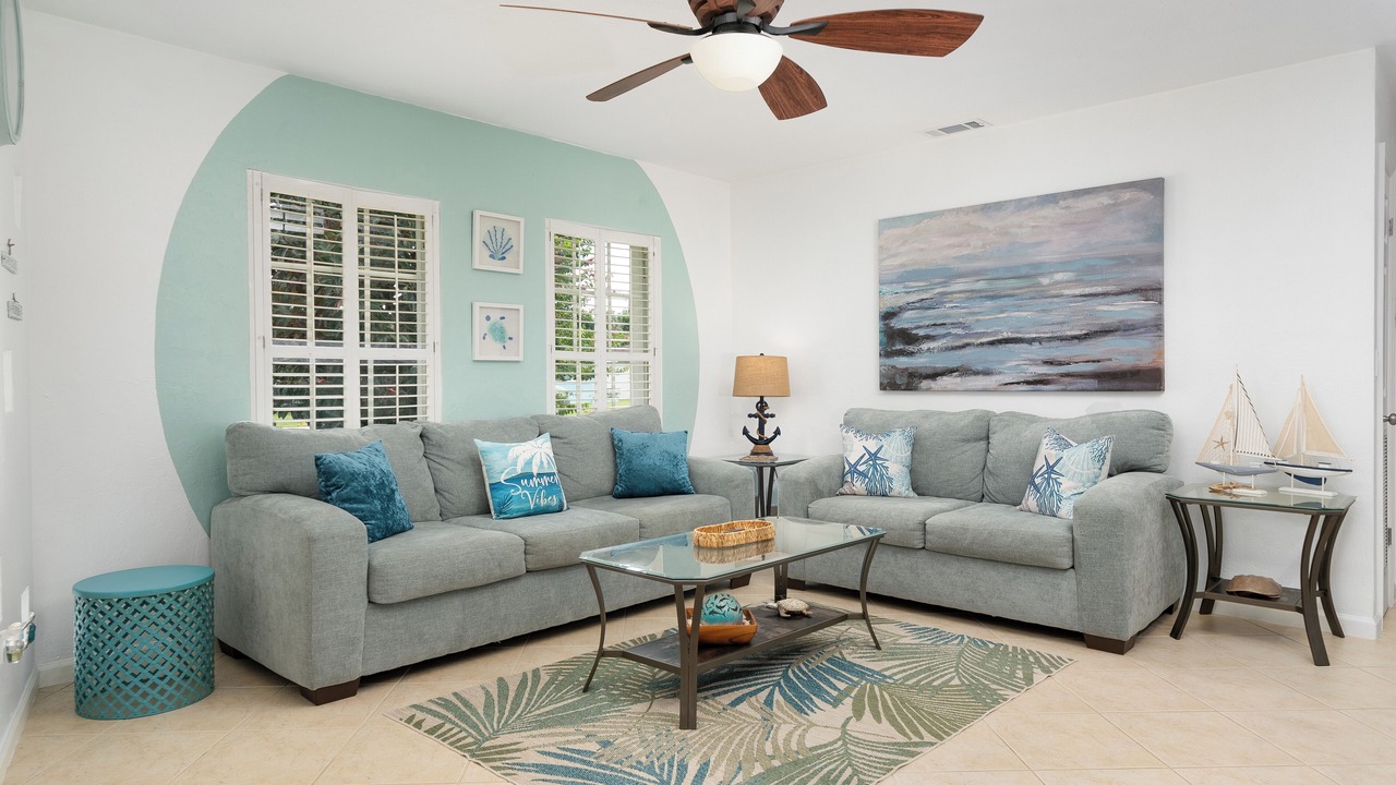Photo of Livingroom in Yacht Club