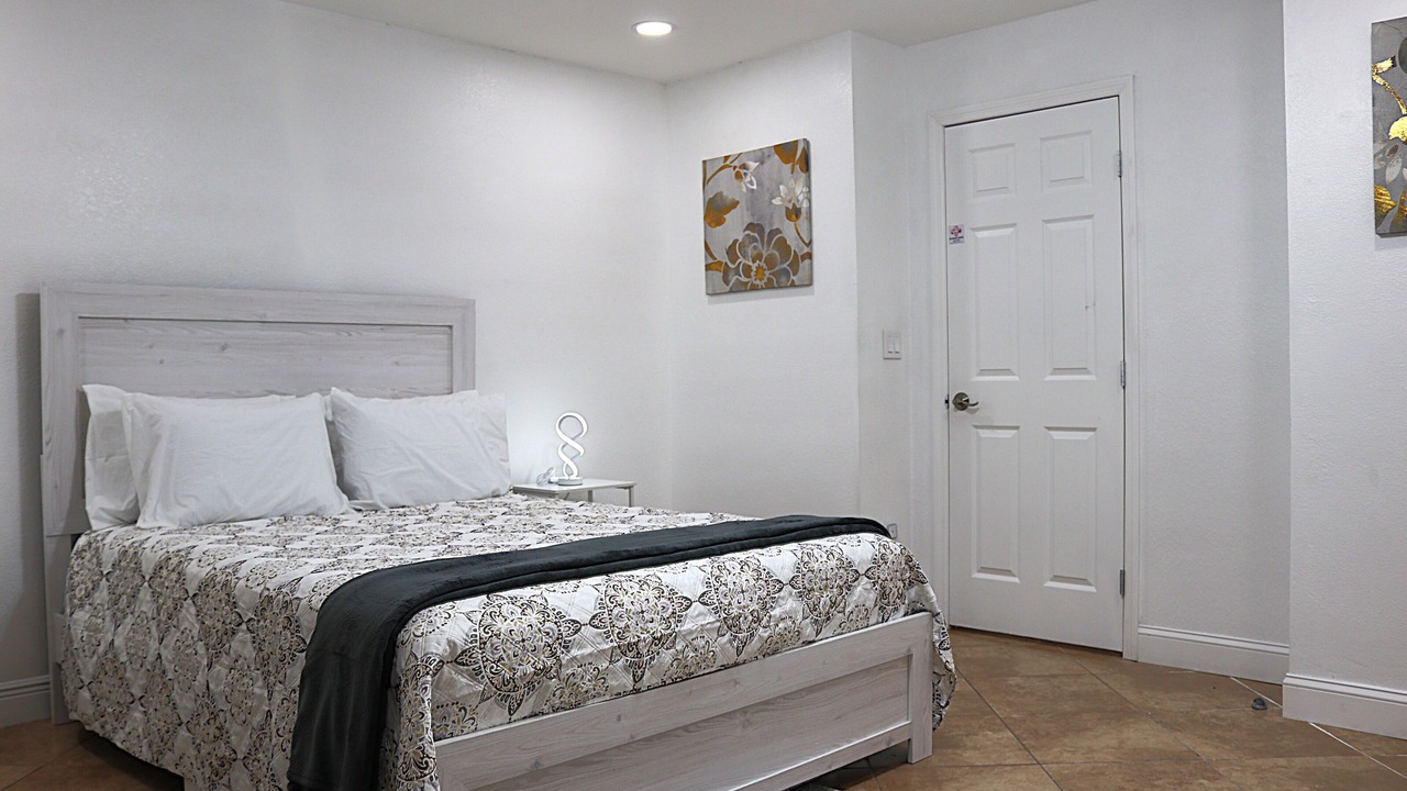 Photo of Bedroom in Limona Improvement