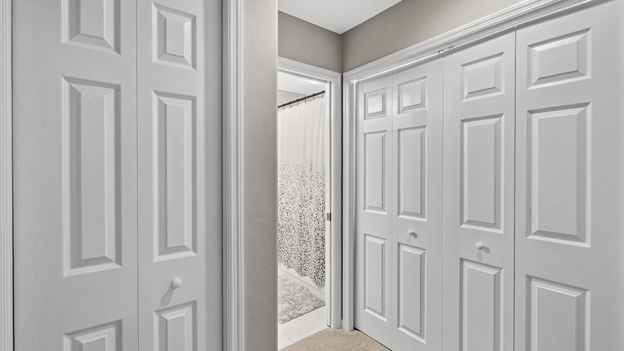 Photo of Bathroom in Tropical Cove