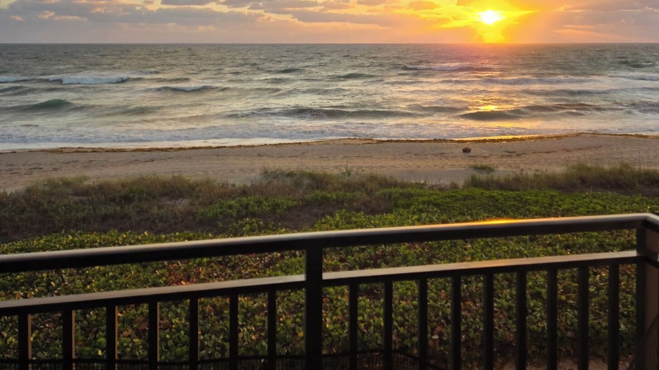 Photo of Patio Balcony in Hutchinson Island South