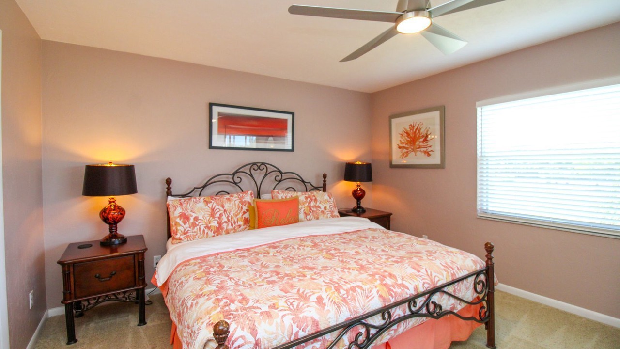 Photo of Bedroom in Imperial Golf Estates