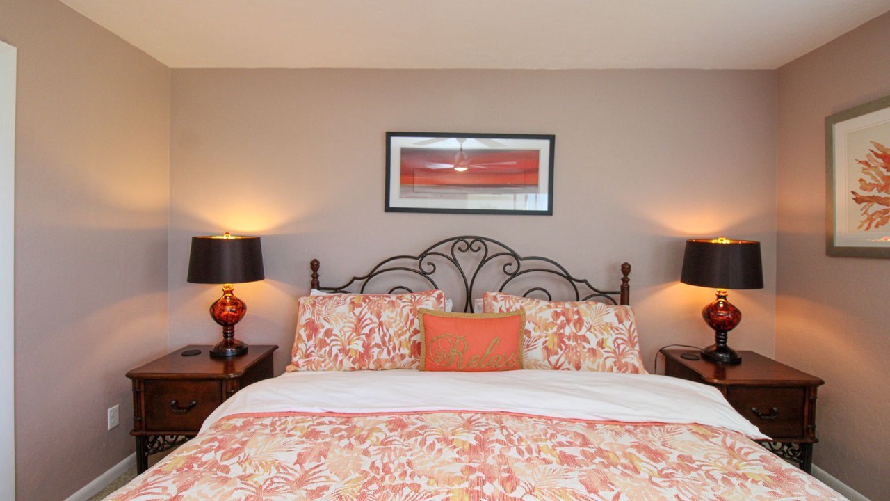 Photo of Bedroom in Imperial Golf Estates