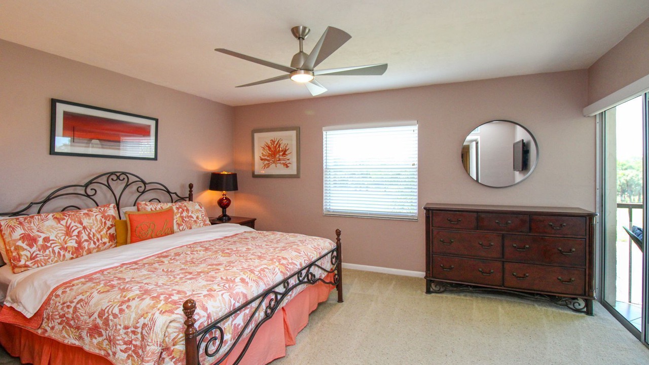 Photo of Bedroom in Imperial Golf Estates