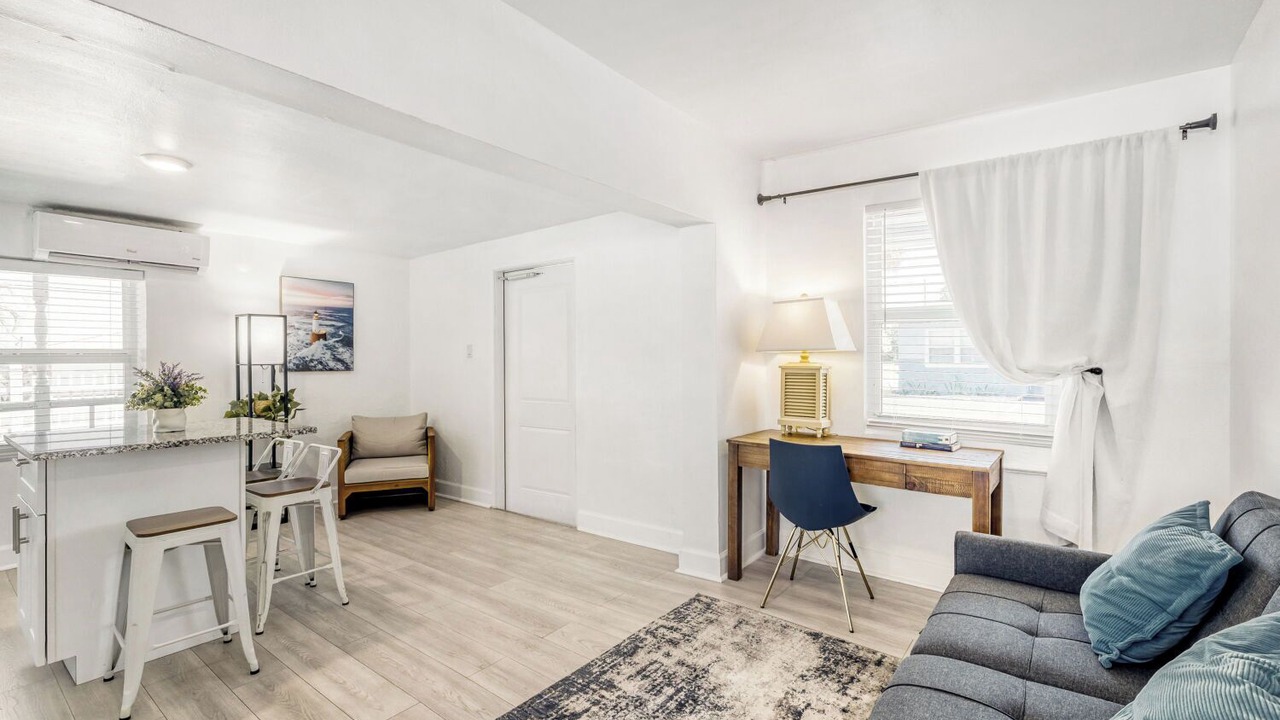 Photo of Livingroom in Tropic