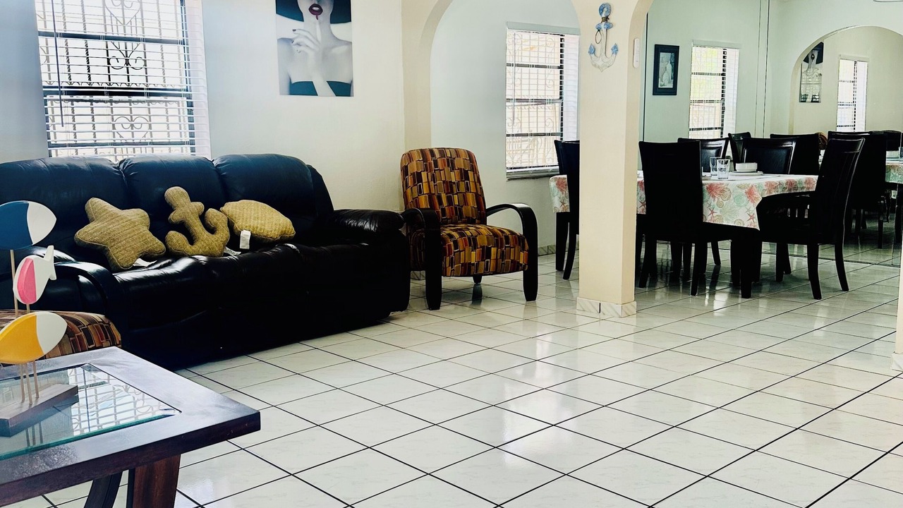 Photo of Livingroom in West Little Havana