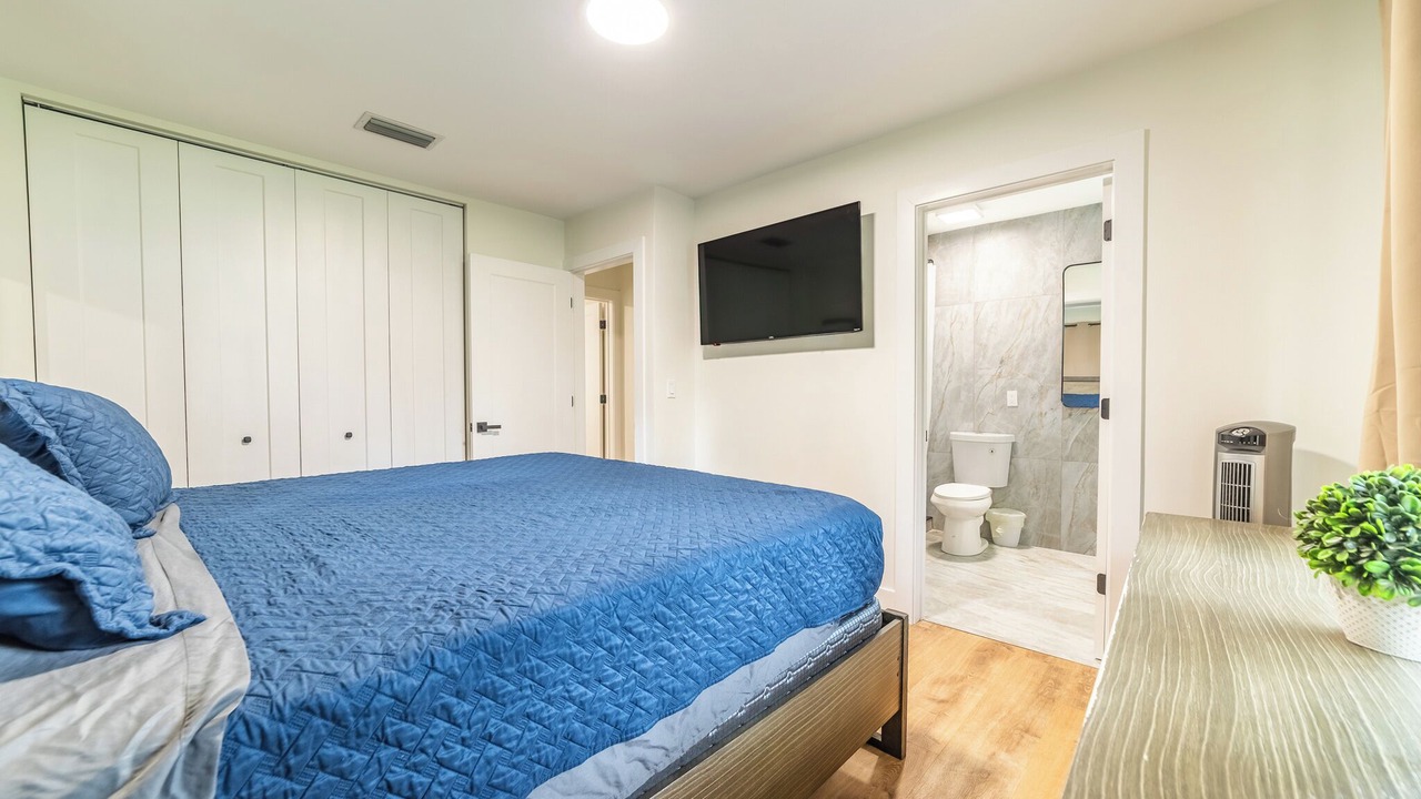 Photo of Bedroom in Okeechobee