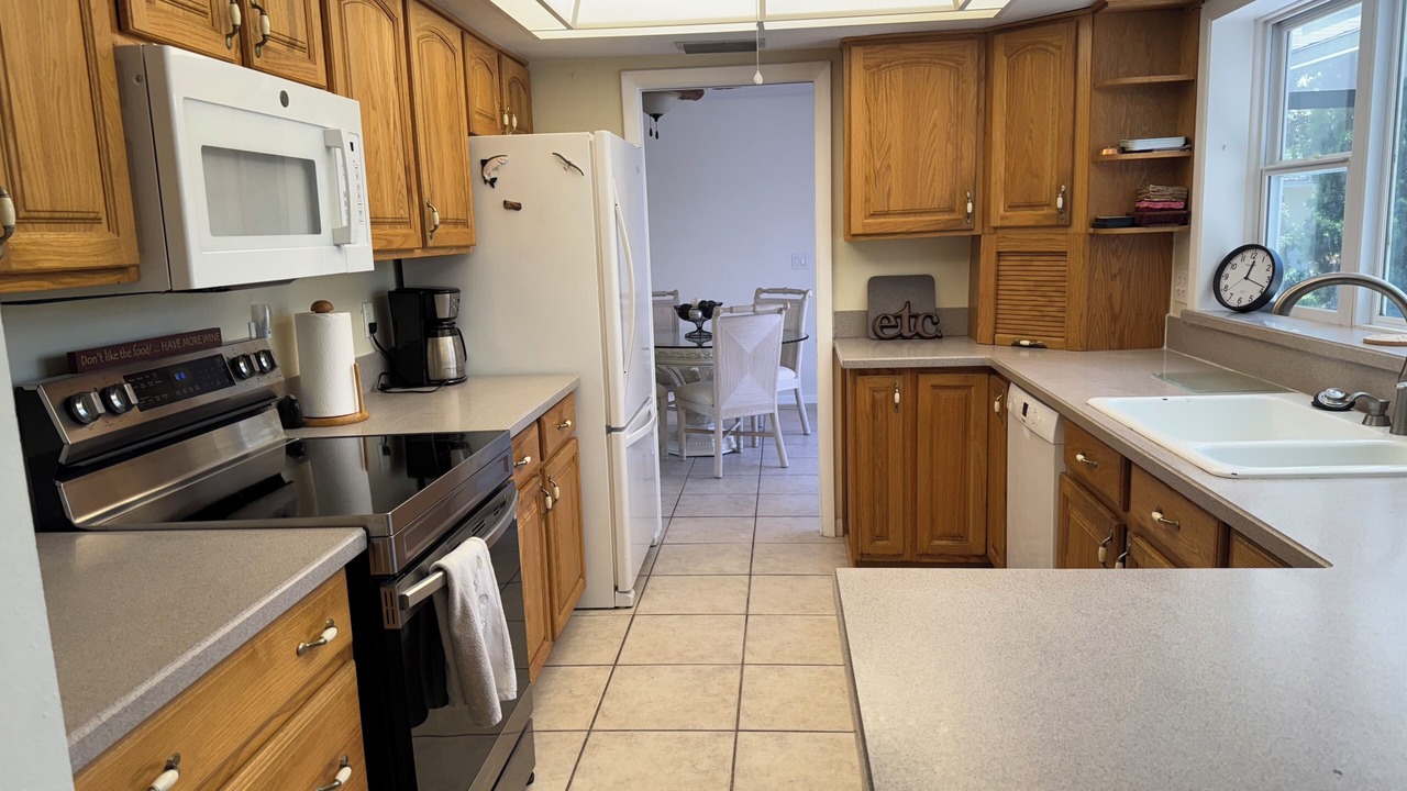 Photo of Kitchen in Sorrento Shores