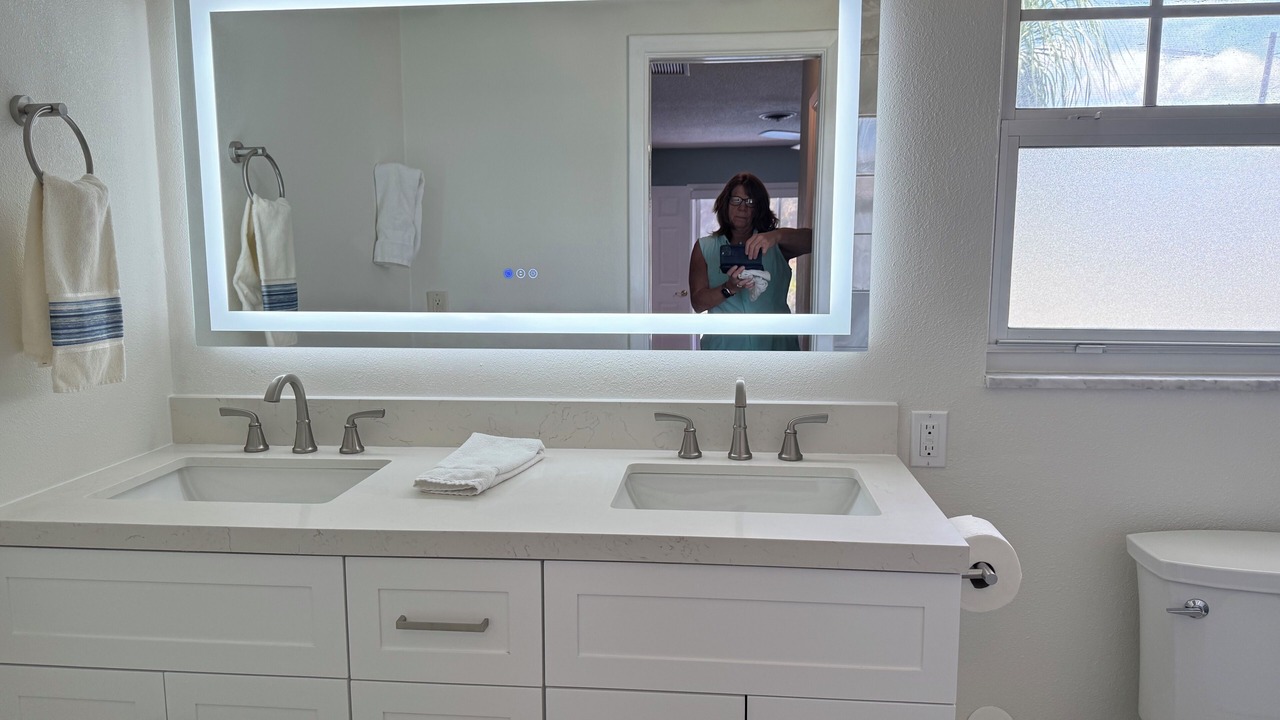Photo of Bathroom in Sorrento Shores