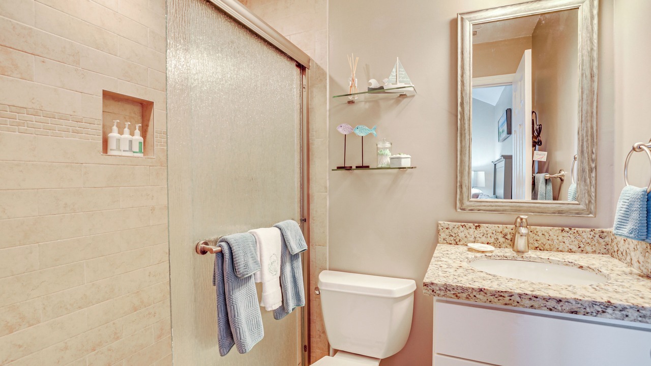Photo of Bathroom in Marathon