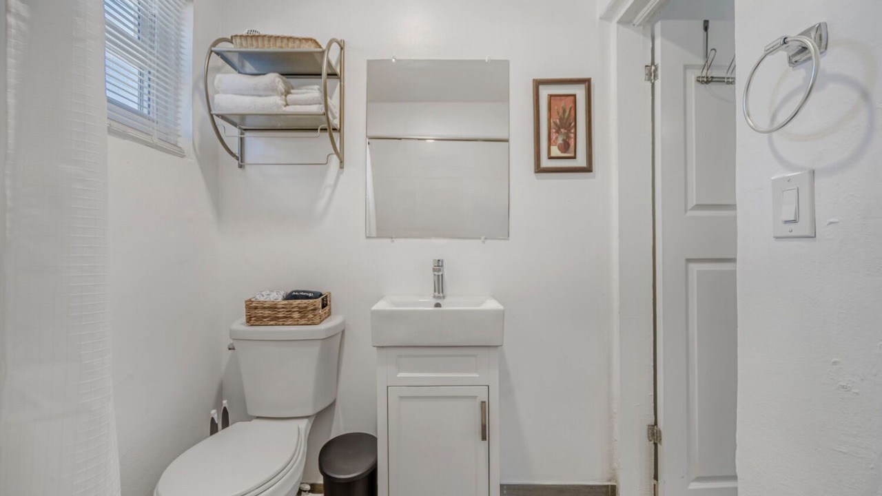 Photo of Bathroom in Tropic