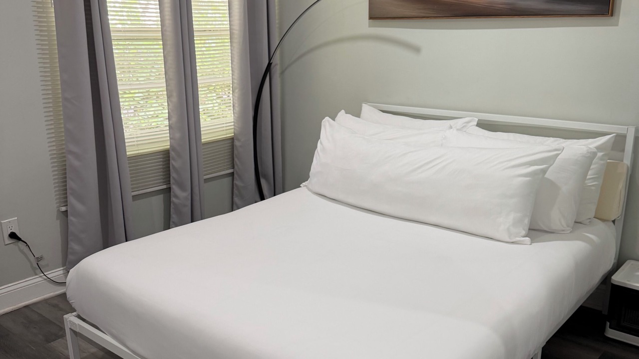 Photo of Bedroom in Northeast Miami