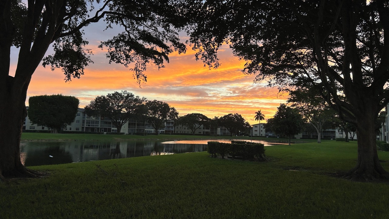 Photo of Outdoor in Hamptons at Boca Raton