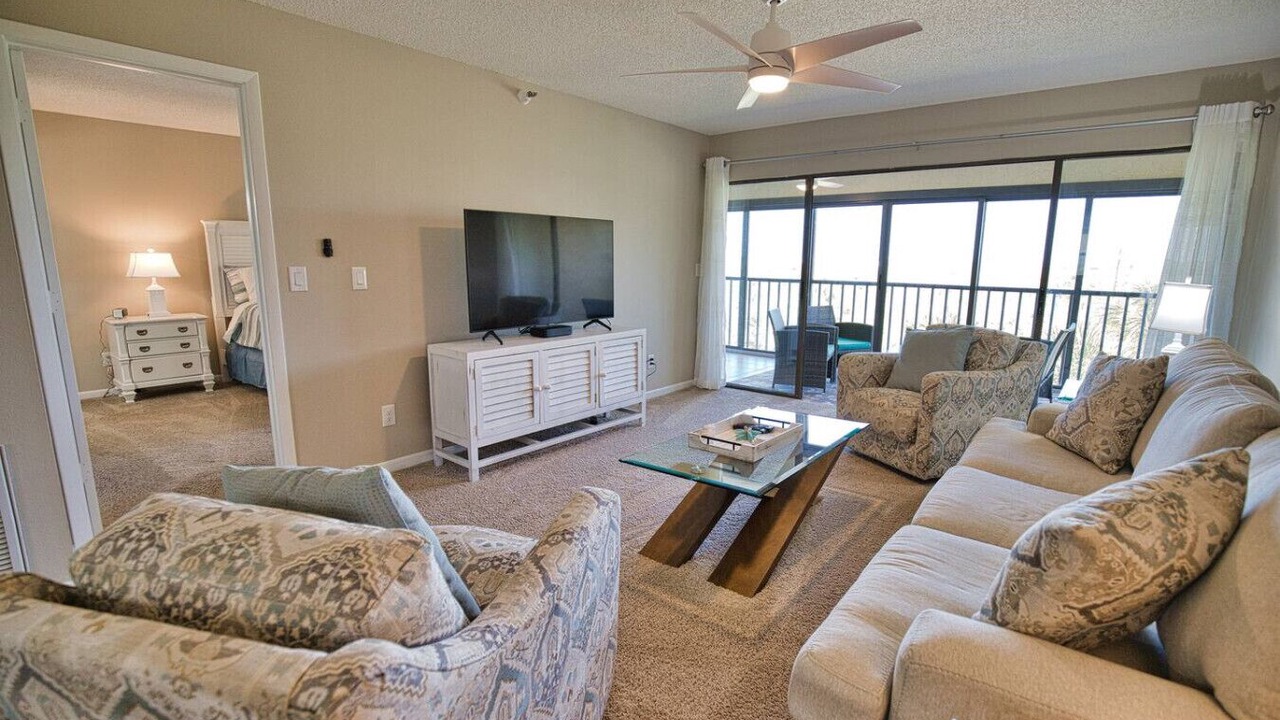 Photo of Livingroom in Englewood
