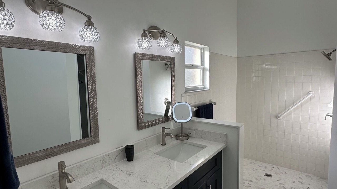 Photo of Bathroom in Naples