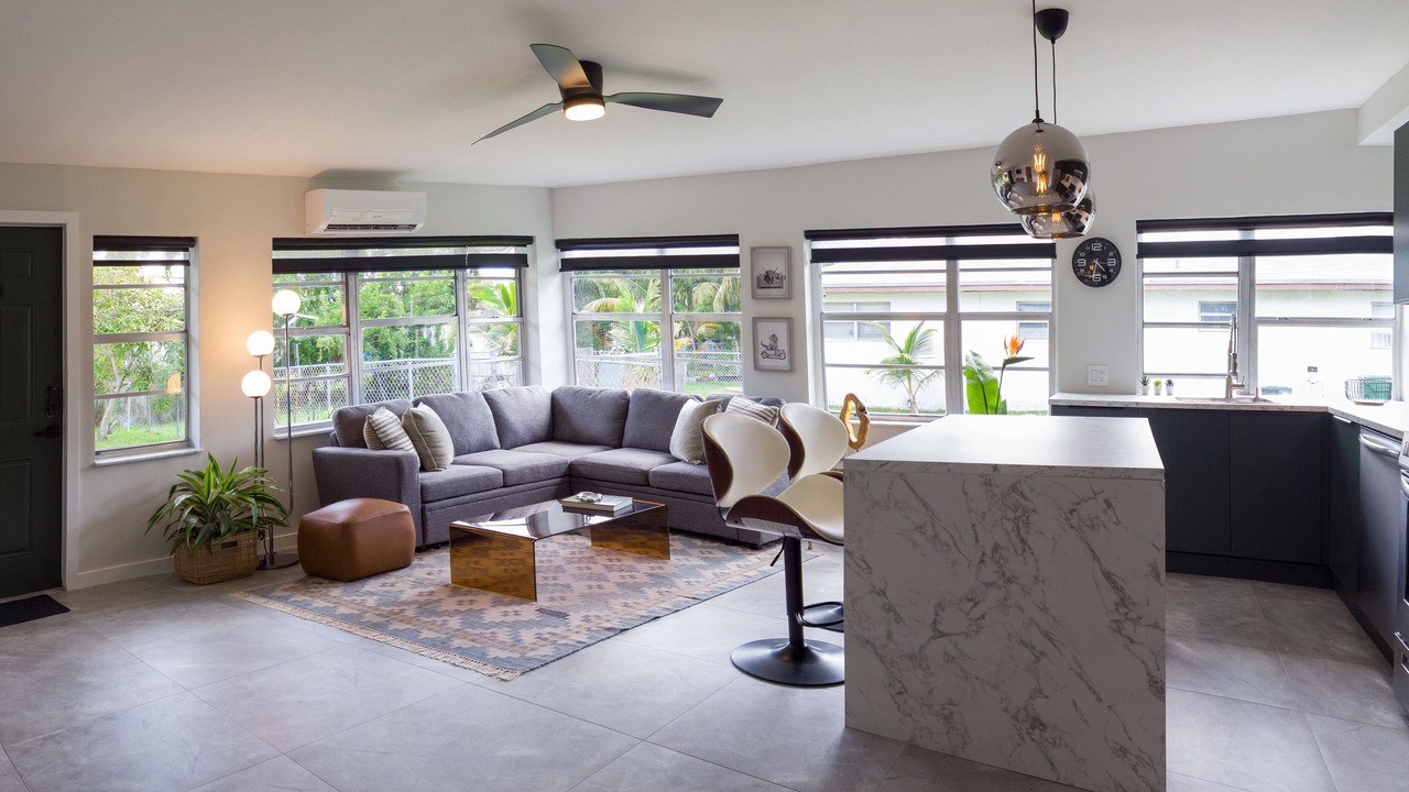Photo of Livingroom in North Miami