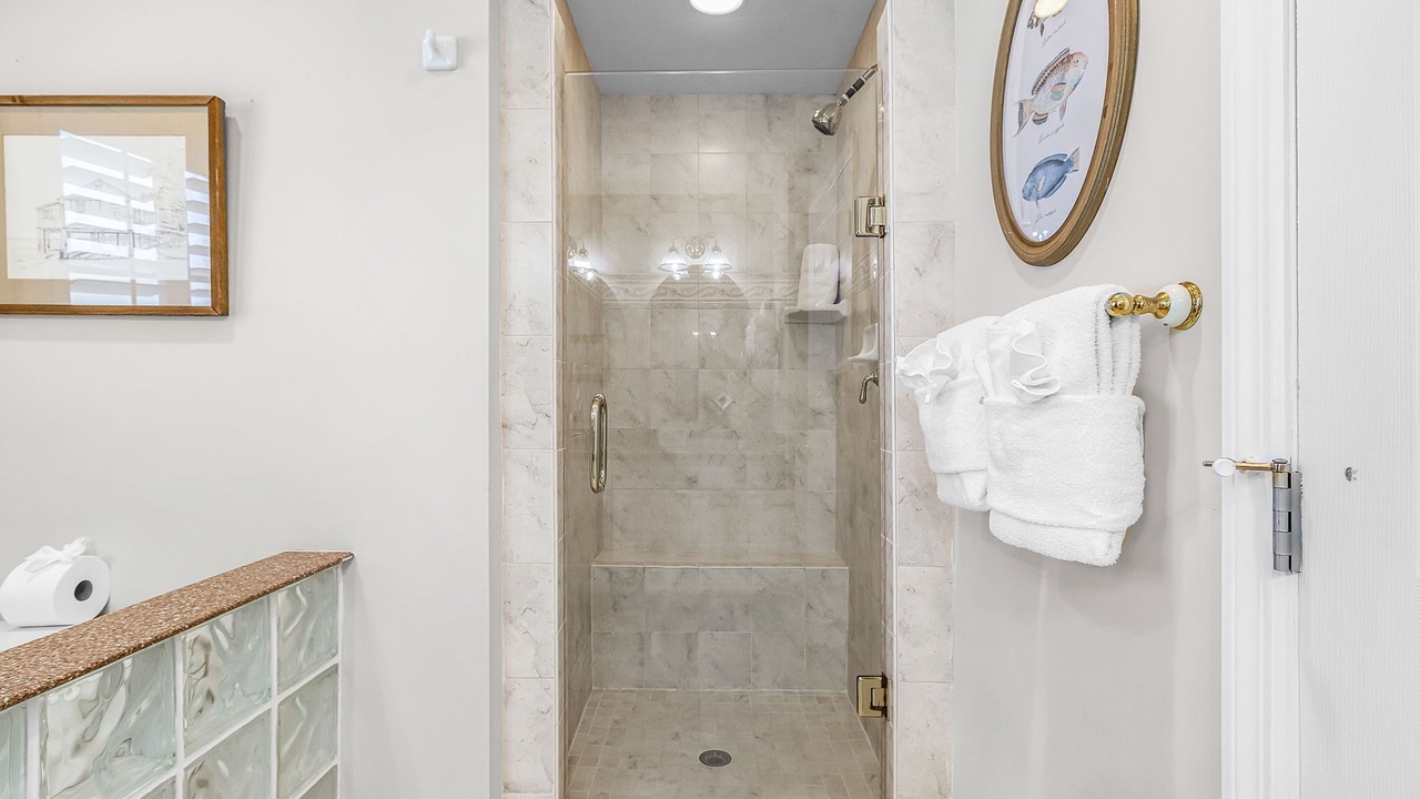 Photo of Bathroom in Hills T P