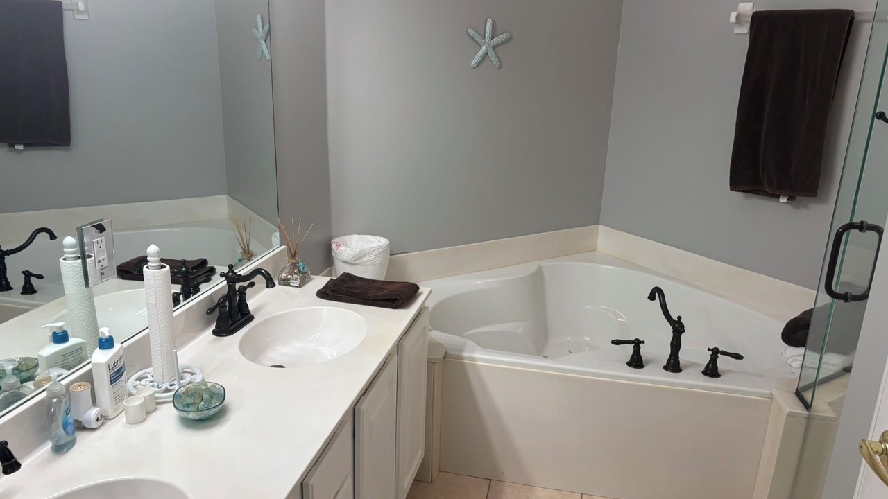 Photo of Bathroom in Iona