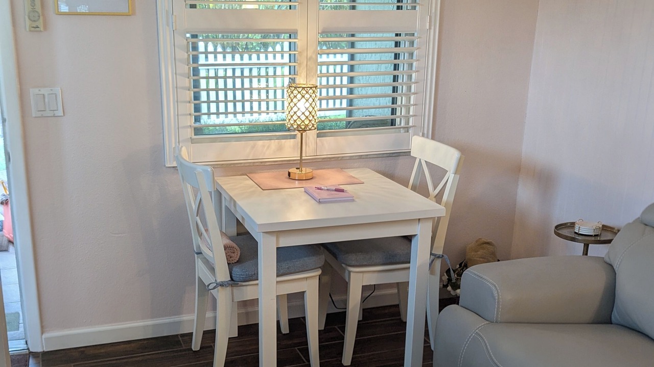 Photo of Livingroom in Paradise Lakes