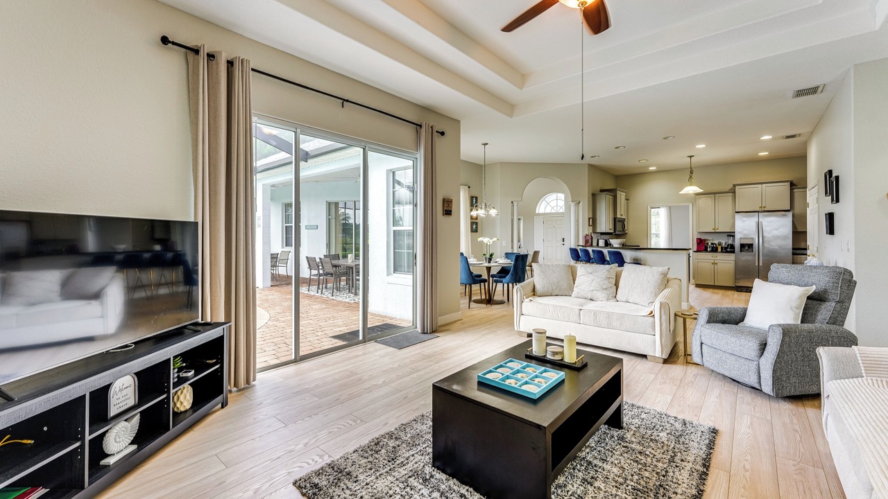 Photo of Livingroom in Haines City