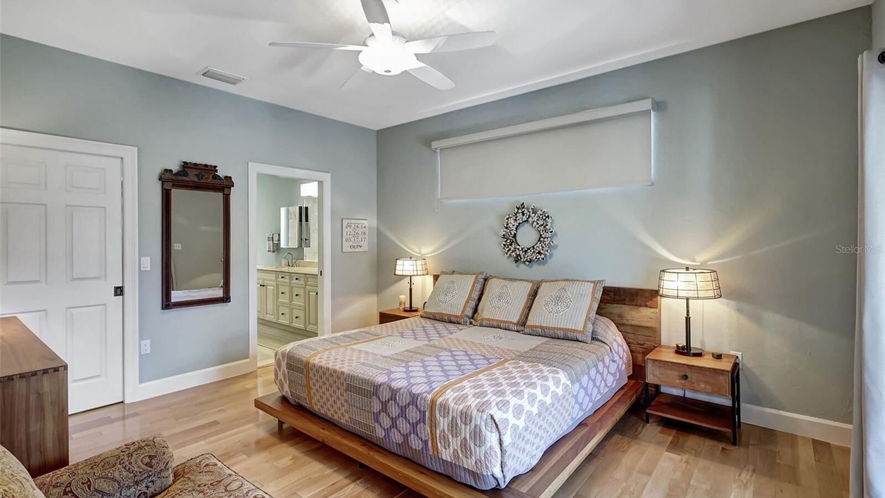 Photo of Bedroom in Arlington Park