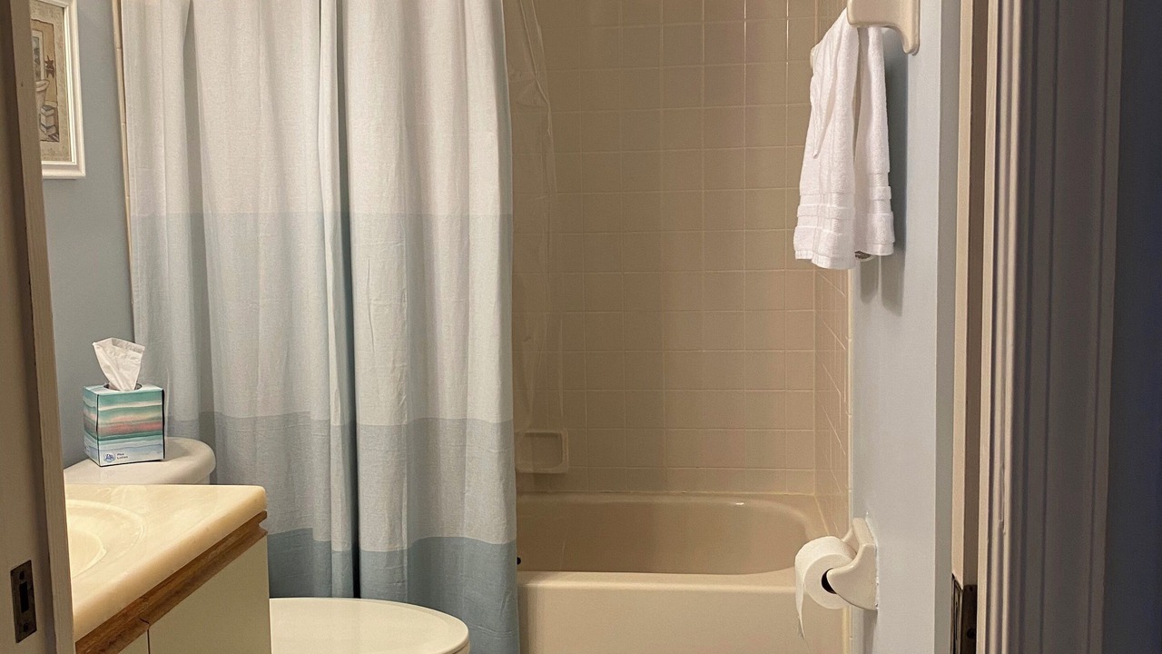 Photo of Bathroom in Naples
