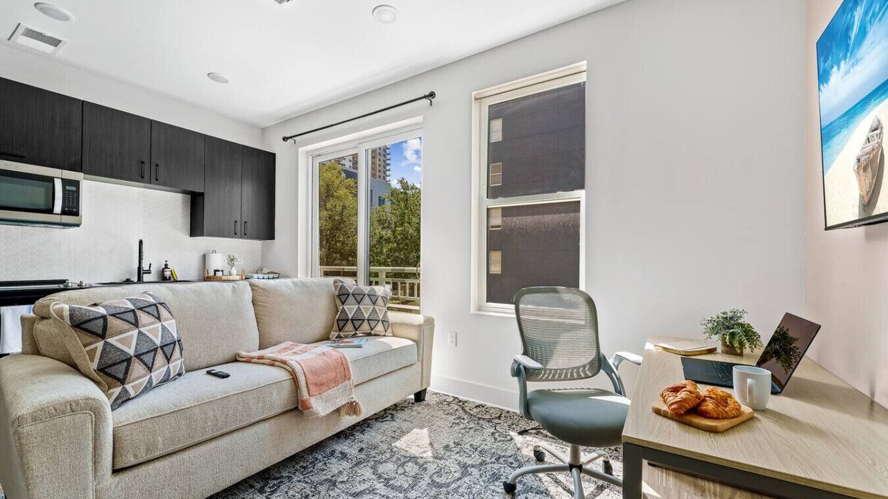 Photo of Livingroom in Channel District