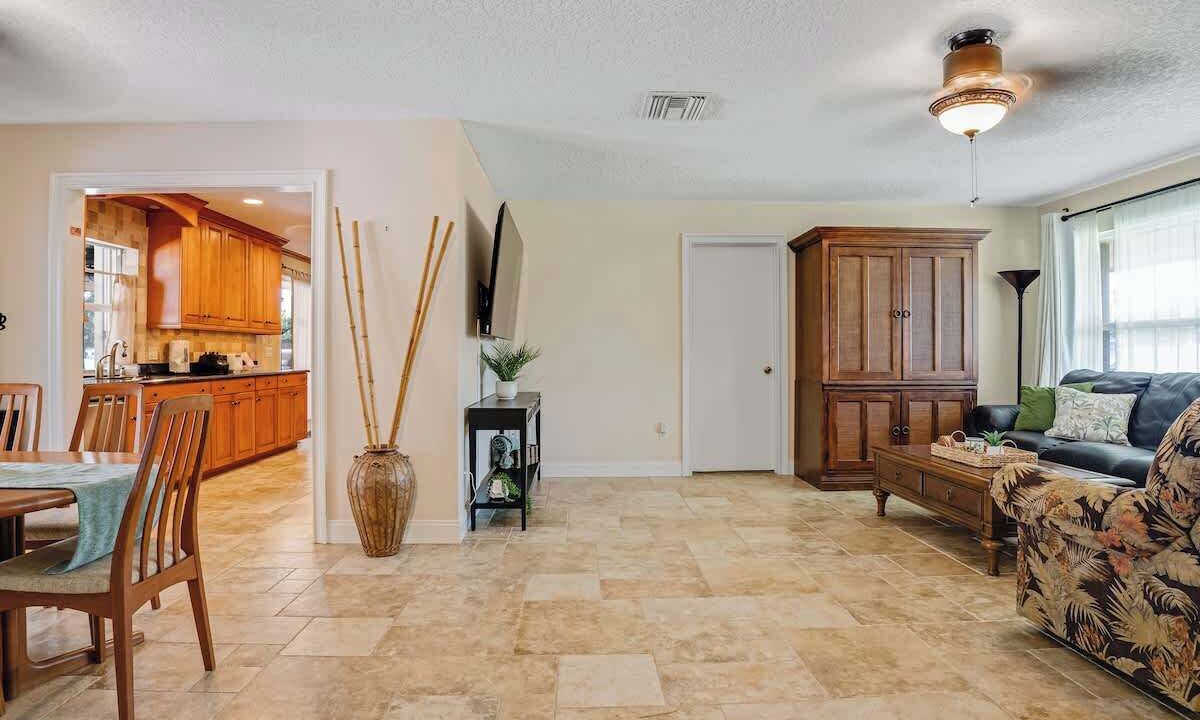 Photo of Livingroom in Lake Worth