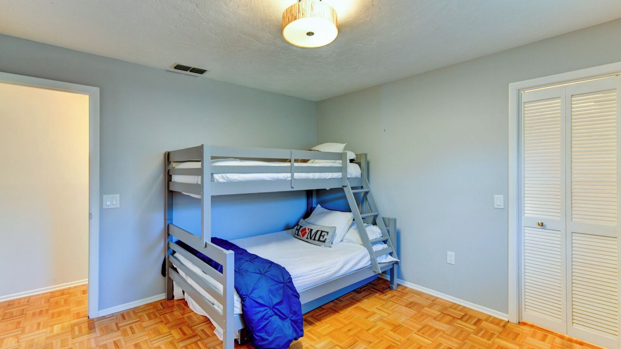 Photo of Others in Gulf Gate Estates