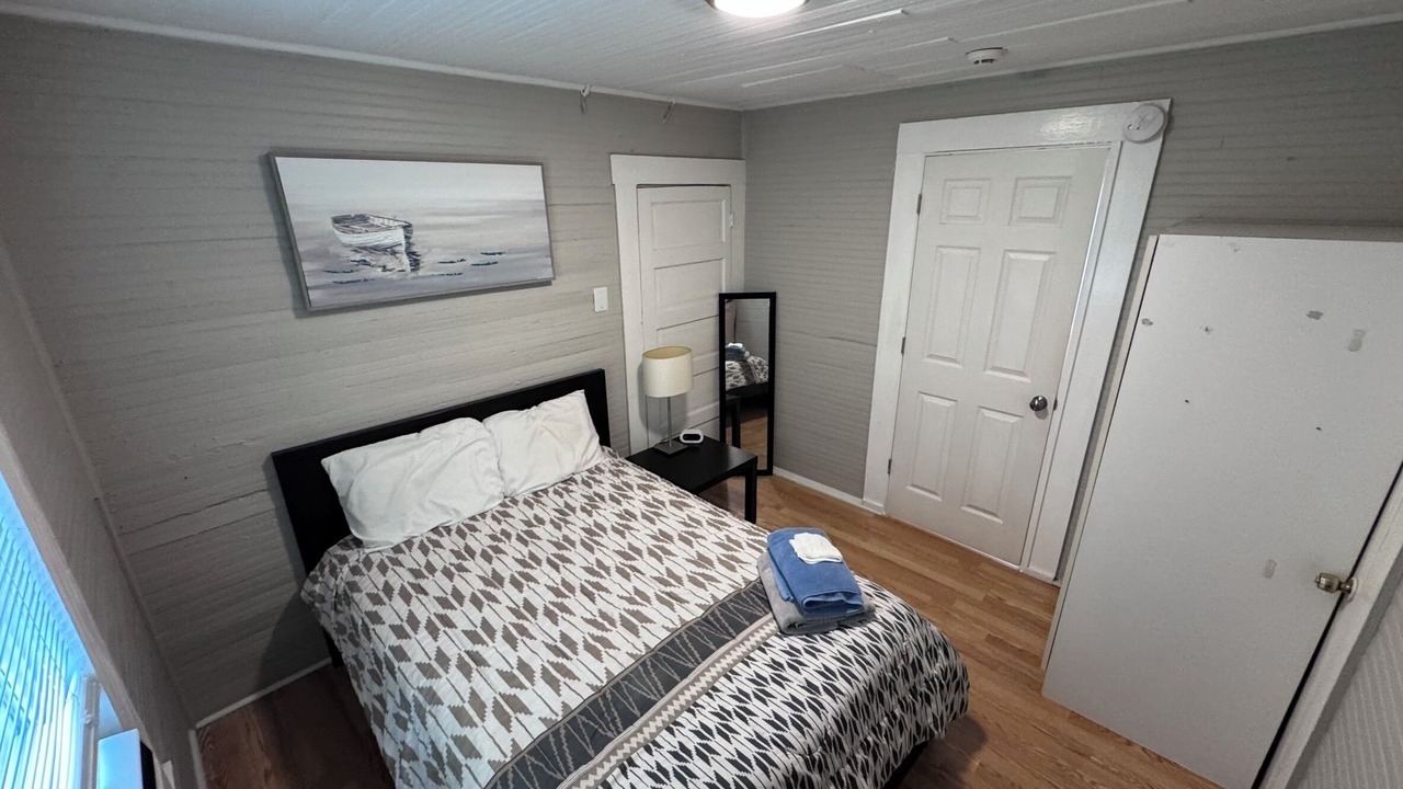 Photo of Bedroom in Hyde Park