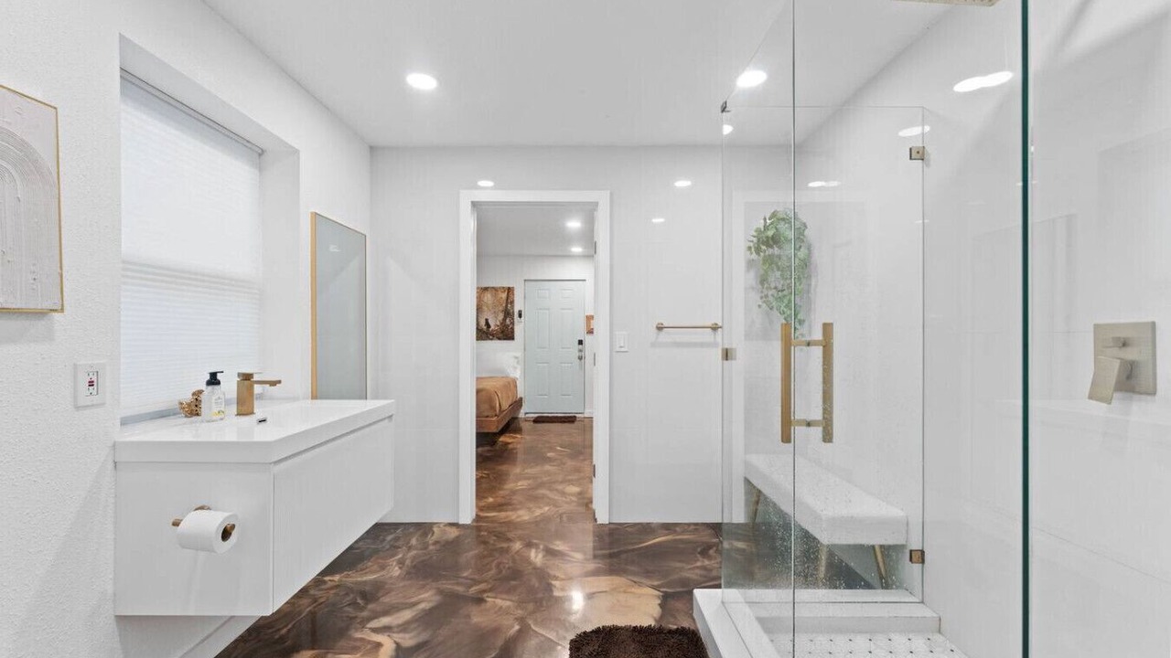 Photo of Bathroom in Gulfport