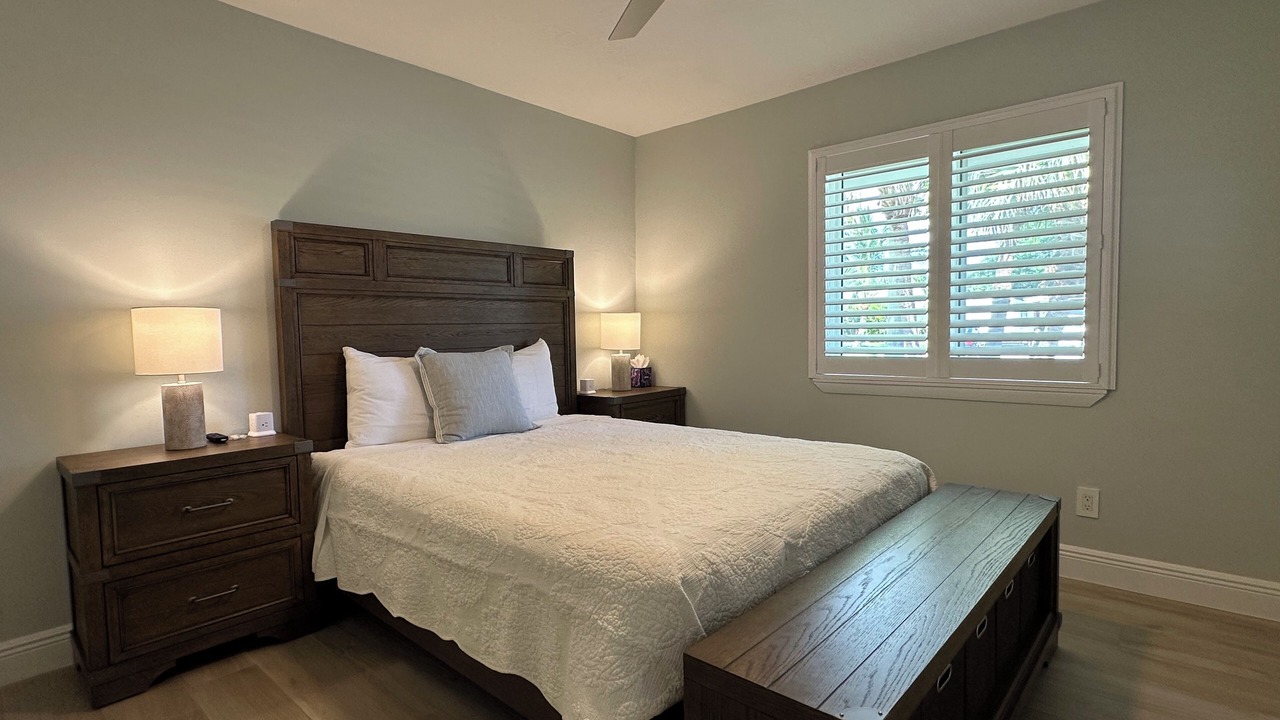 Photo of Bedroom in Eastview Manor