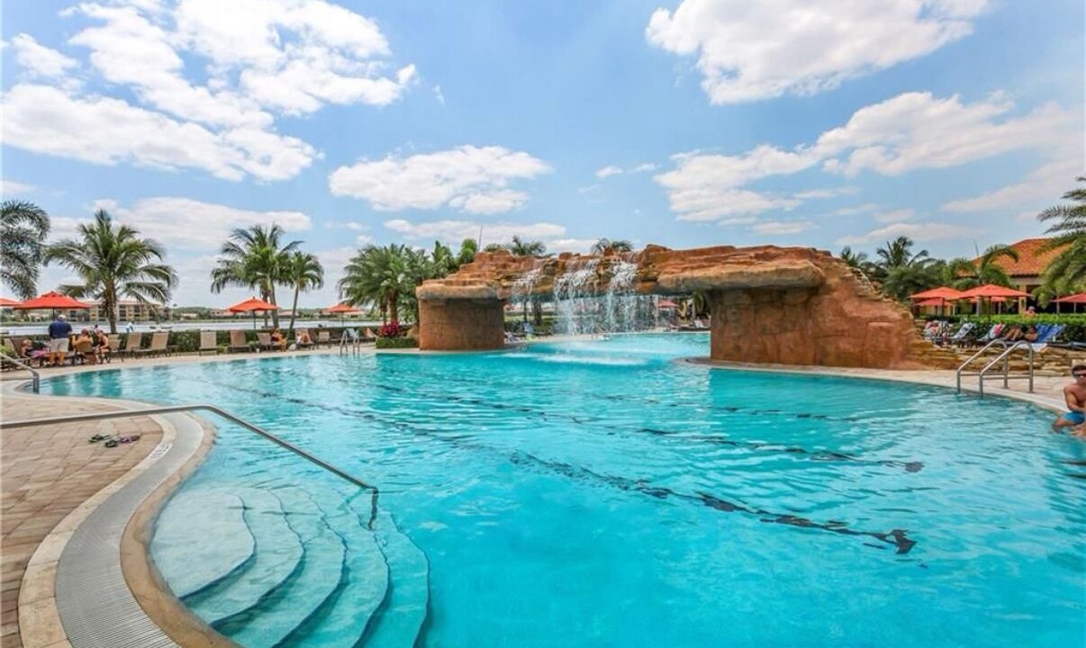 Photo of Outdoor in Naples