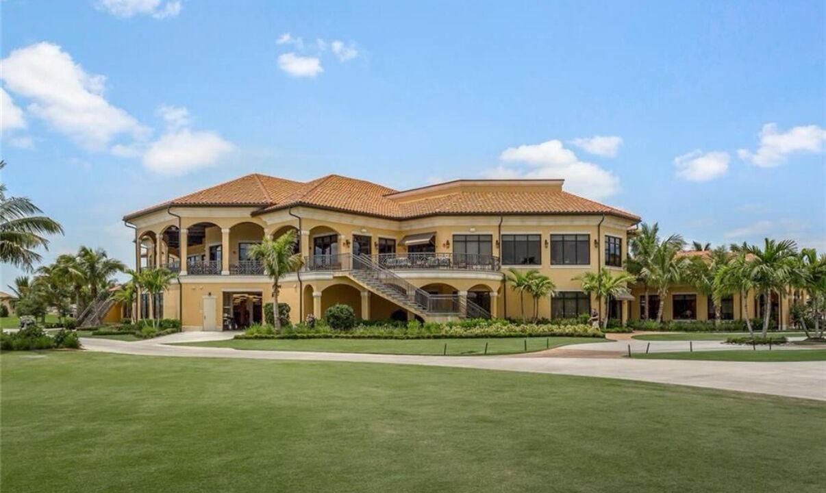 Photo of Outdoor in Naples