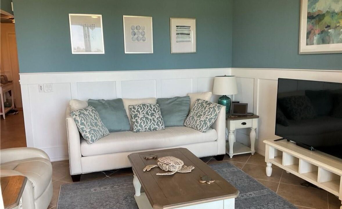 Photo of Livingroom in Naples